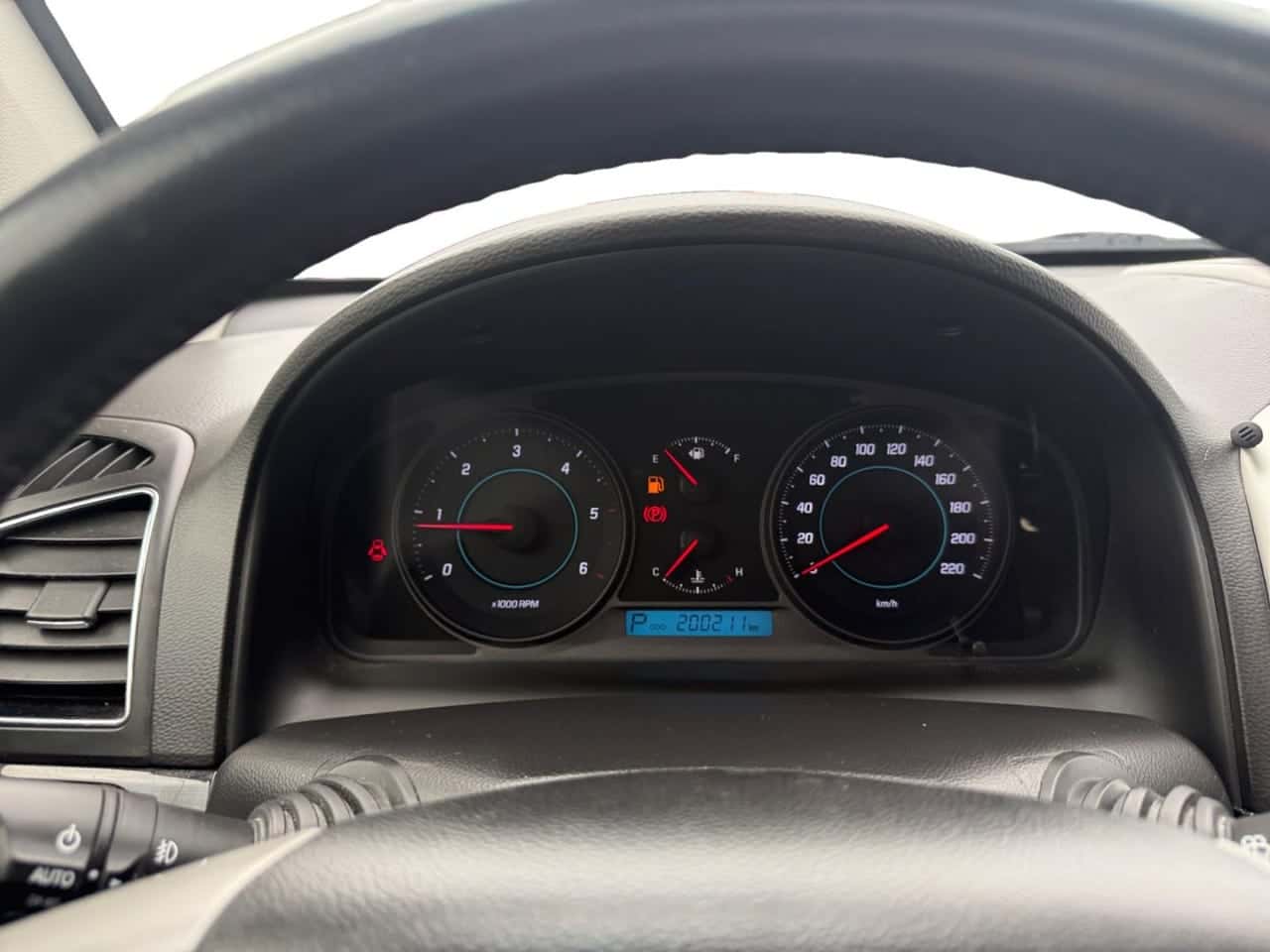 Chevrolet Captiva 2.2 VCDI 16V LTZ 7 Plazas AWD Auto — foto 14 de 18