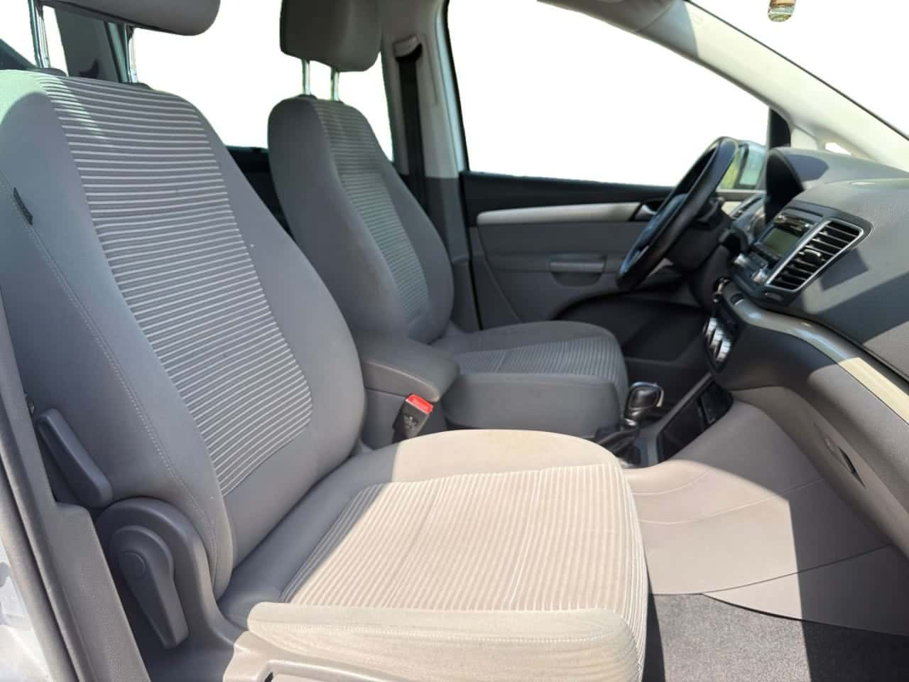SEAT Alhambra 2.0 TDI 140 CV StartStop Style DSG — foto 17 de 24
