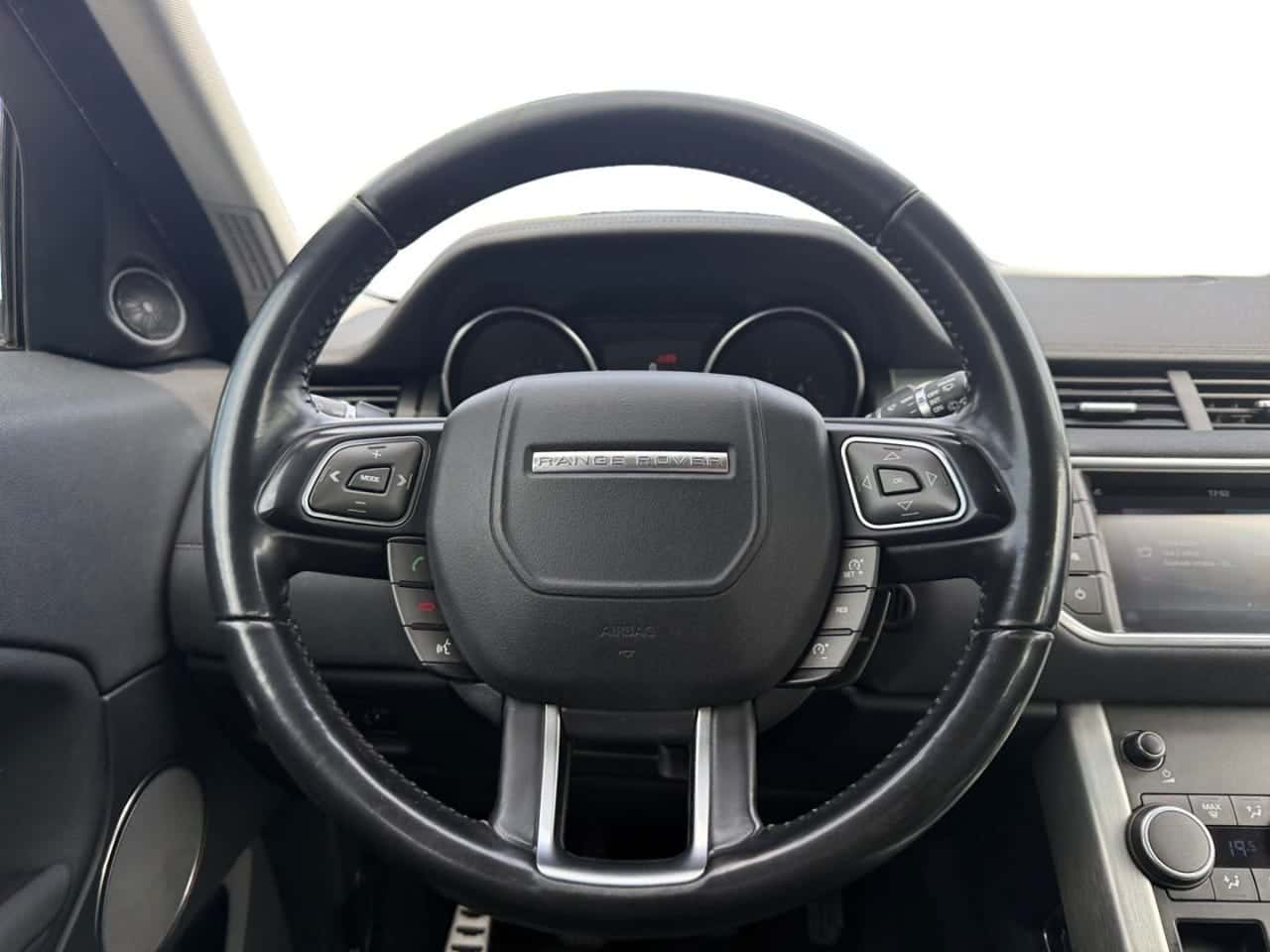Land Rover Range Rover Evoque 2.0L eD4 Diesel 110 kW 4x2 SE Dynamic — foto 13 de 24