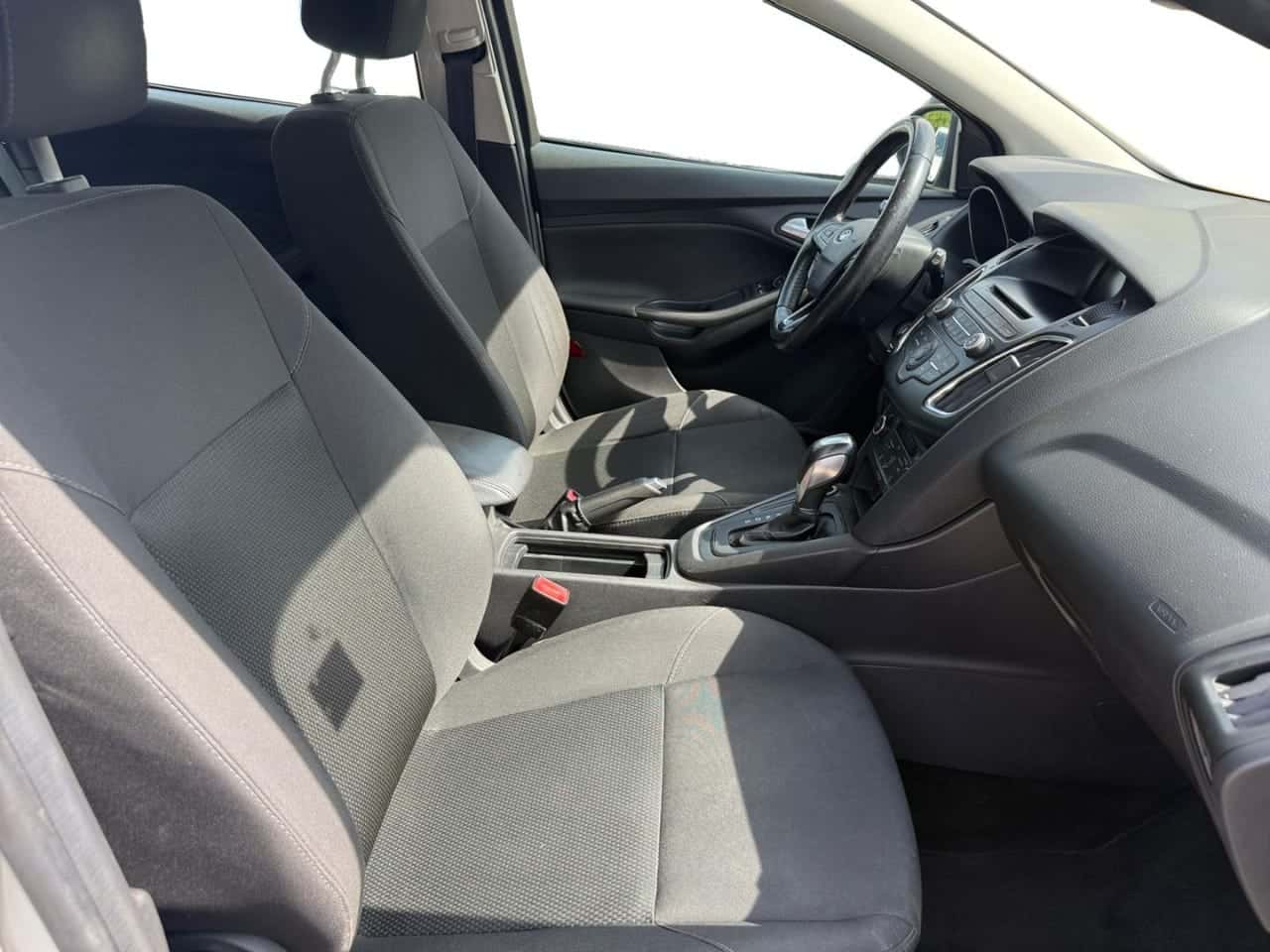Ford Focus 1.6 Ti-VCT 125 CV PowerShift Trend — foto 19 de 24