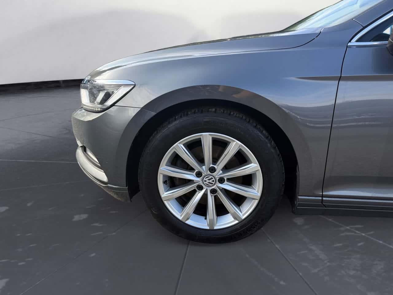 Volkswagen Passat Advance 2.0 TDI 110 kW 150 CV Variant — foto 9 de 23
