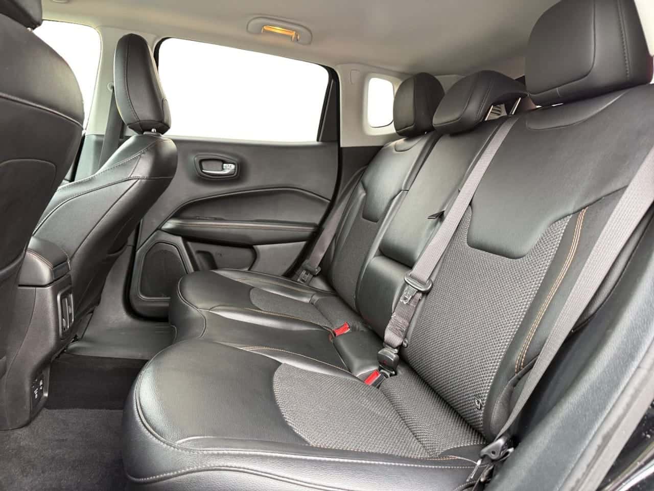 Jeep Compass 2.0 Mjet 103 kW Limited 4x4 Atx — foto 16 de 29