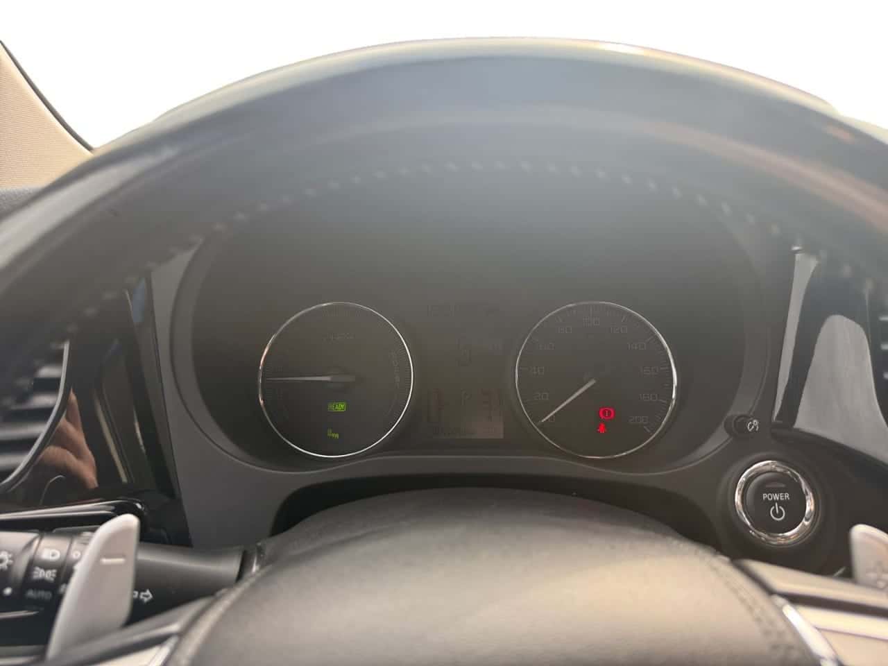Mitsubishi Outlander 2.4 PHEV Kaiteki Auto 4WD — foto 14 de 29