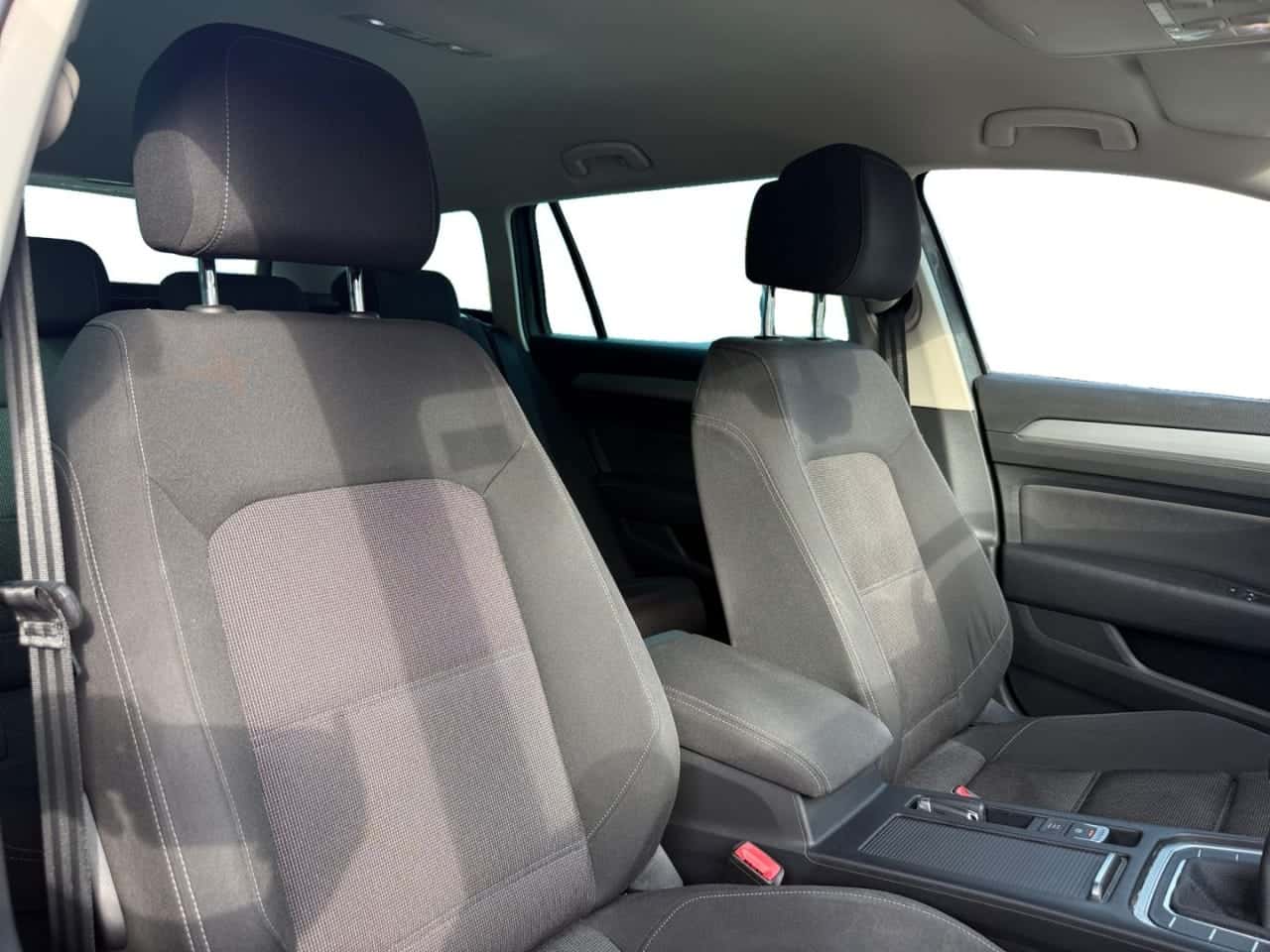 Volkswagen Passat Advance 2.0 TDI 110 kW 150 CV Variant — foto 17 de 23