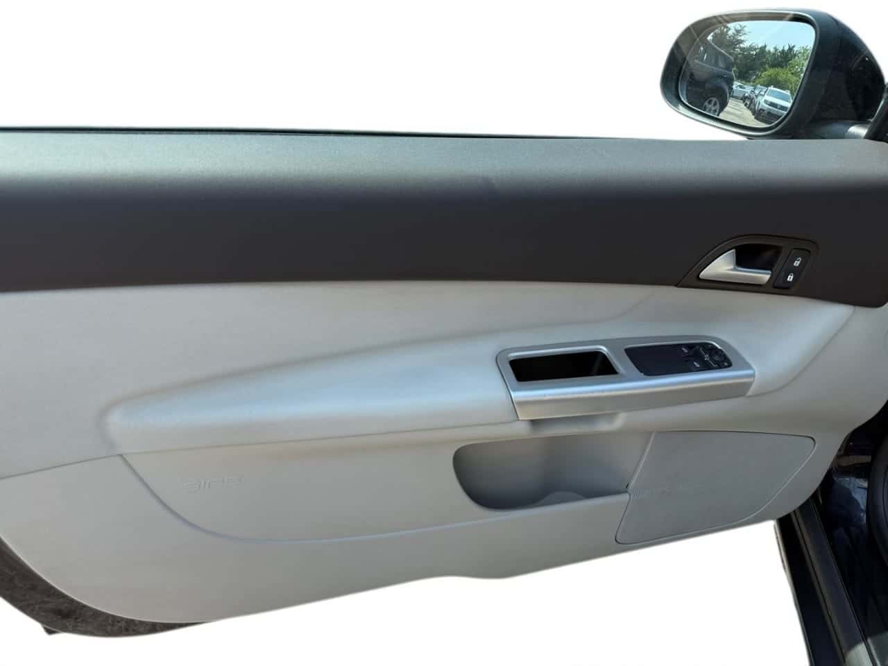 Volvo C30 1.6D DRIVe Kinetic — foto 11 de 22