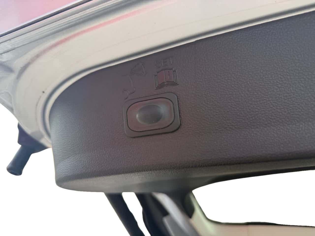 Ford Kuga 2.0 TDCi 140 4x4 Titanium PowerShift — foto 18 de 24