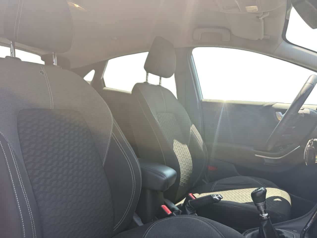 Ford Puma 1.5 EcoBlue 120 CV Titanium — foto 18 de 23