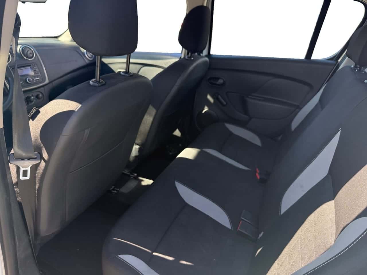 Dacia Sandero Stepway TCe 90 — foto 12 de 22