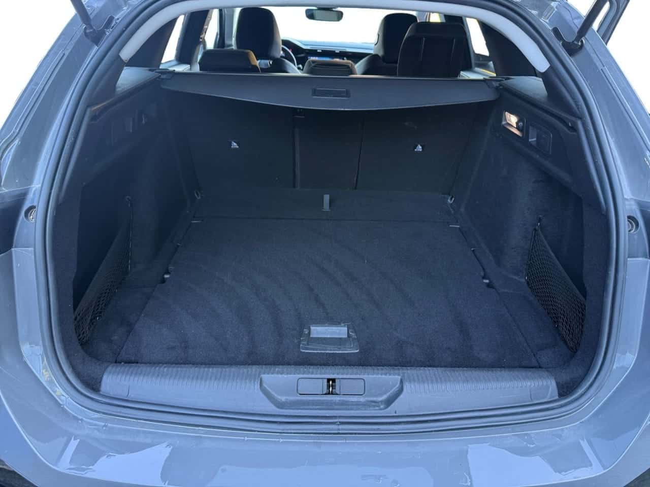 Peugeot 308 SW Allure BlueHDi 130 SS EAT8 — foto 19 de 24