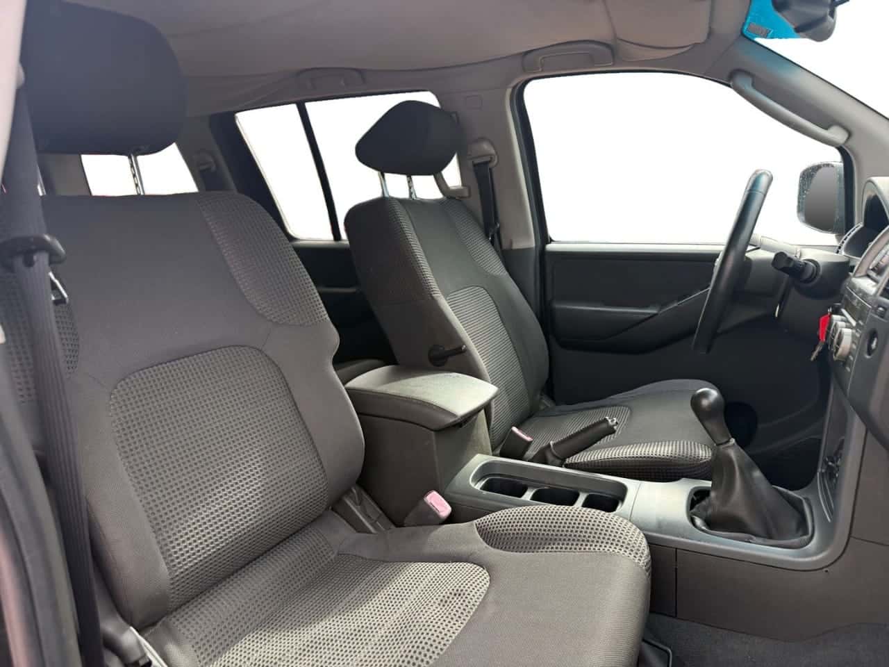 Nissan Pathfinder 2.5 dCi 171 CV SE 7 plazas — foto 15 de 23