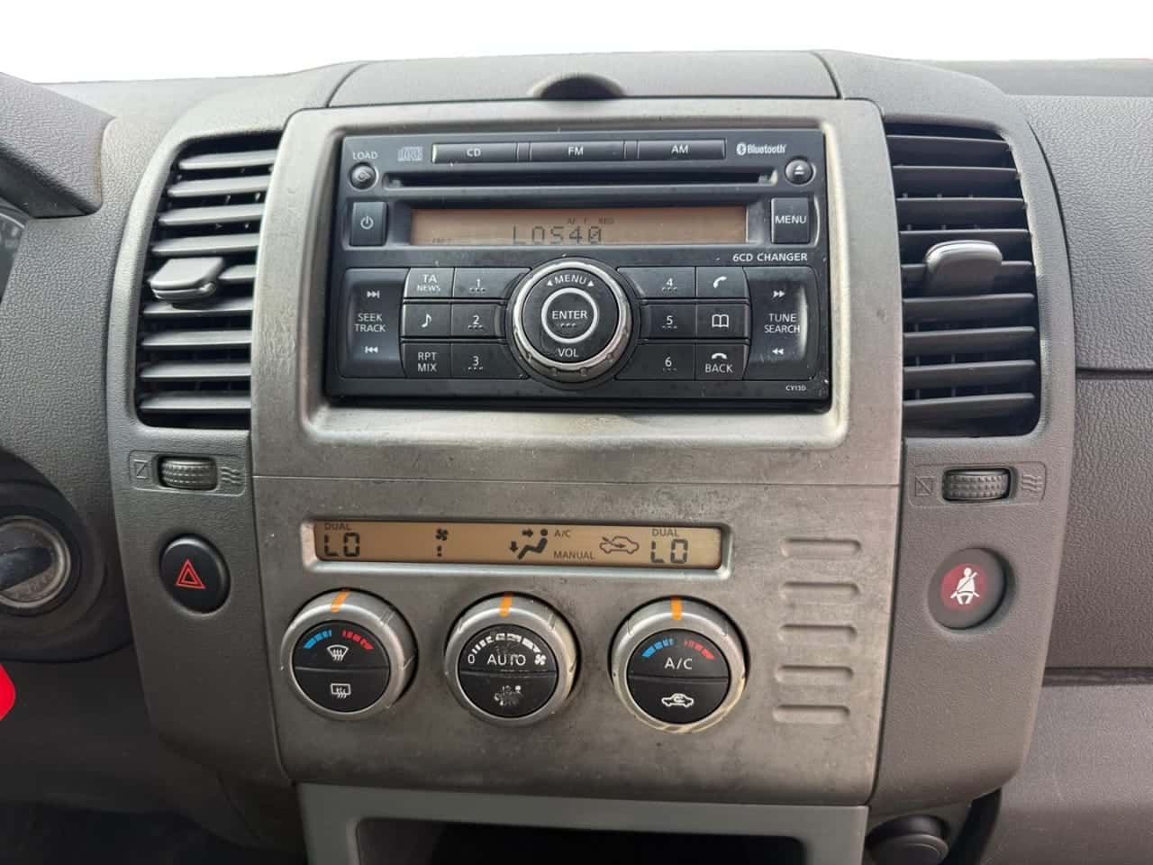 Nissan Pathfinder 2.5 dCi 171 CV SE 7 plazas — foto 18 de 23