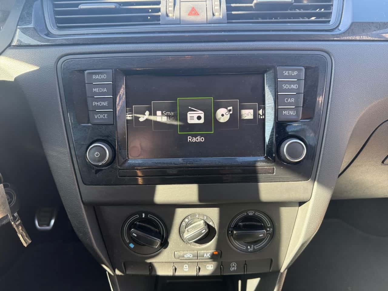 Skoda Spaceback 1.2 TSI 110 CV Ambition Spaceback — foto 20 de 24