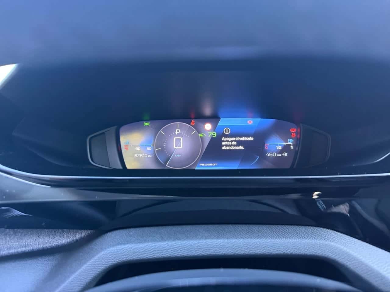 Peugeot 308 SW Allure BlueHDi 130 SS EAT8 — foto 14 de 24