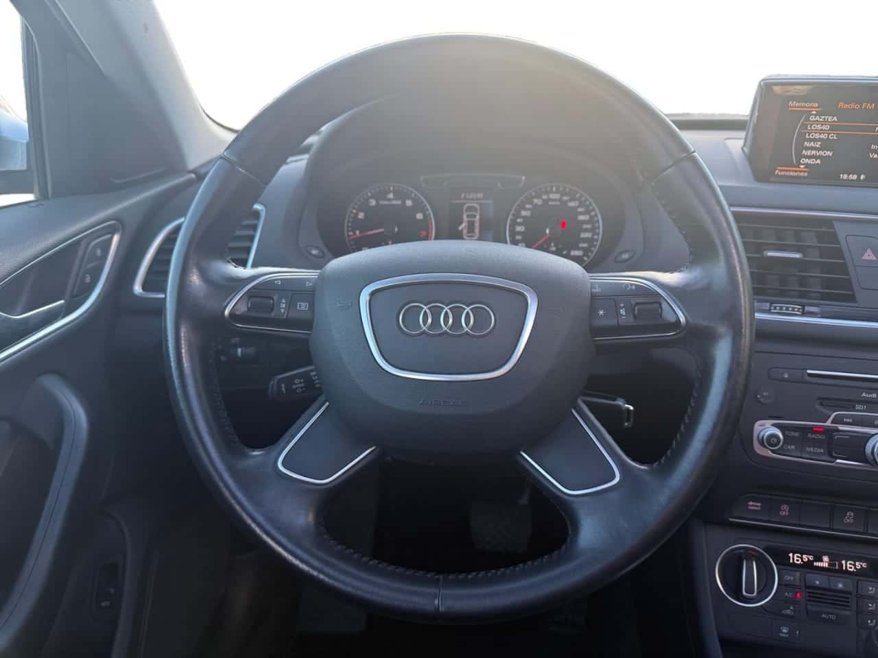 Audi Q3 1.4 TFSI 150 CV S tronic CoD — foto 14 de 26