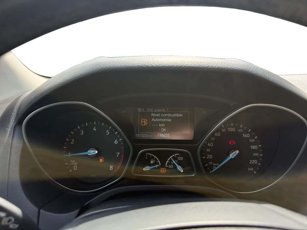 Ford Focus 1.6 Ti-VCT 125 CV PowerShift Trend — foto 14 de 24