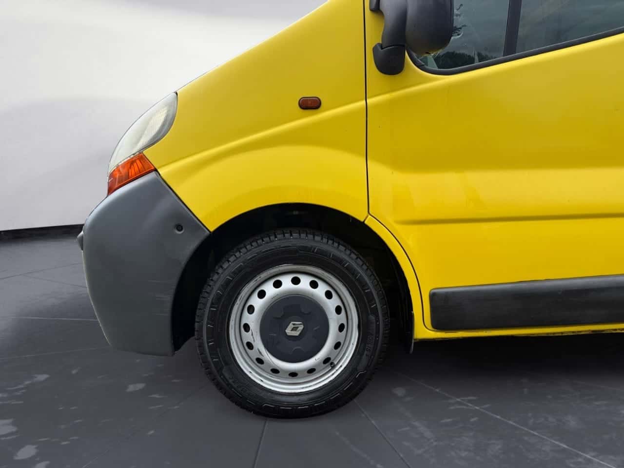Renault Trafic Combi 6 27 Corto Normal 1.9 dCi 80 — foto 9 de 19
