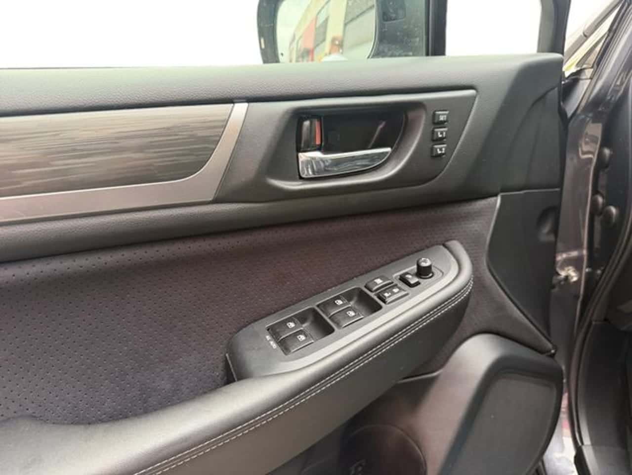 Subaru Outback 2.5i Executive Plus S CVT Lineartr. AWD — foto 10 de 24