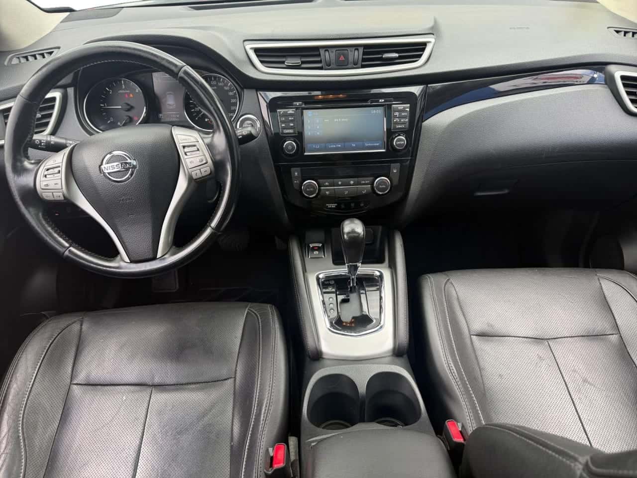 Nissan Qashqai 1.5 dCi SS Tekna 4x2 Piel Negra — foto 12 de 26