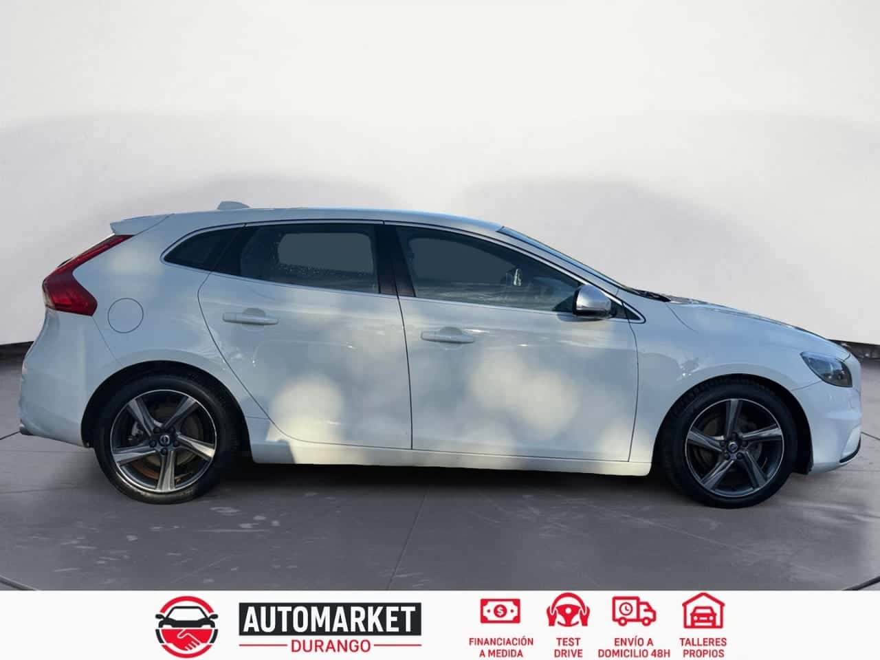 Volvo V40 1.6 D2 RDesign Momentum — foto 6 de 24