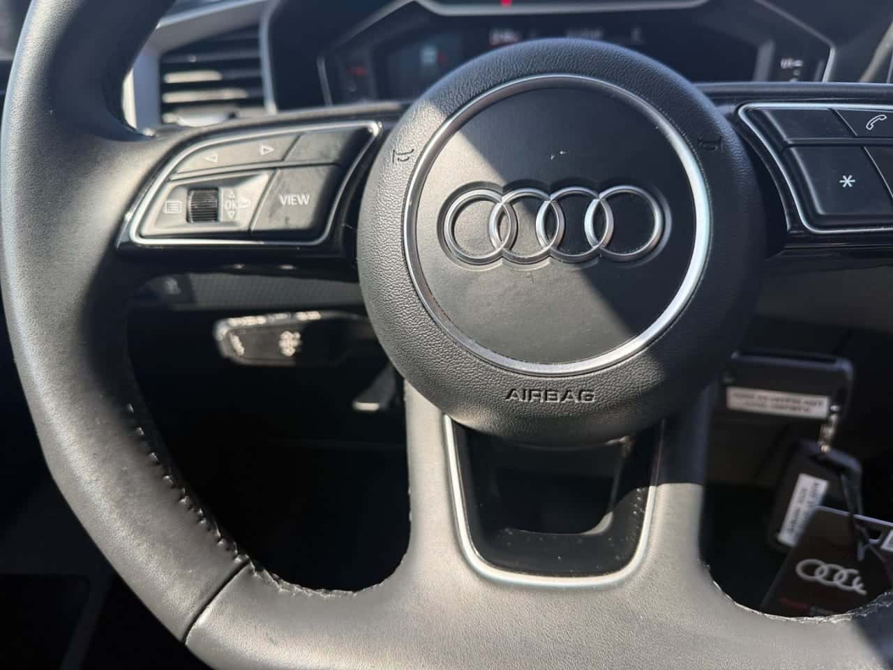 Audi A1 Sportback Adrenalin Black ed 30 TFSI 81 kW — foto 21 de 24