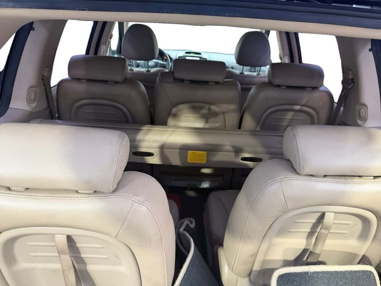 Kia Carnival 2.9 CRDi VGT Emotion — foto 17 de 18