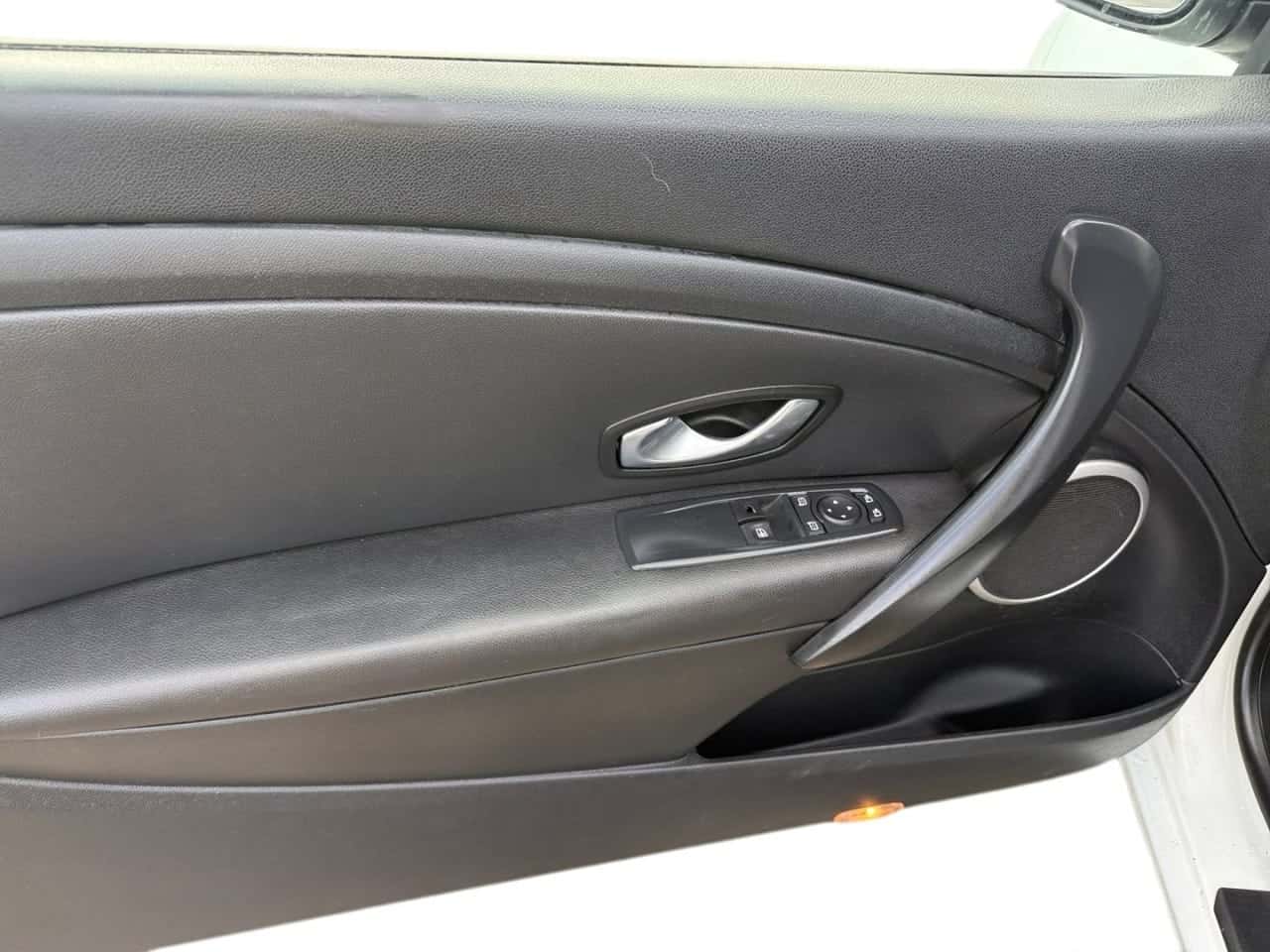 Renault Mégane Privilege 1.9 dCi 130 CV eco2 — foto 11 de 19