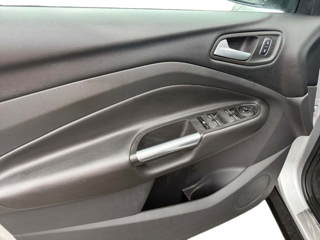 Ford Kuga 2.0 TDCi 110 kW 4x4 ASS Titanium Powers. — foto 11 de 25