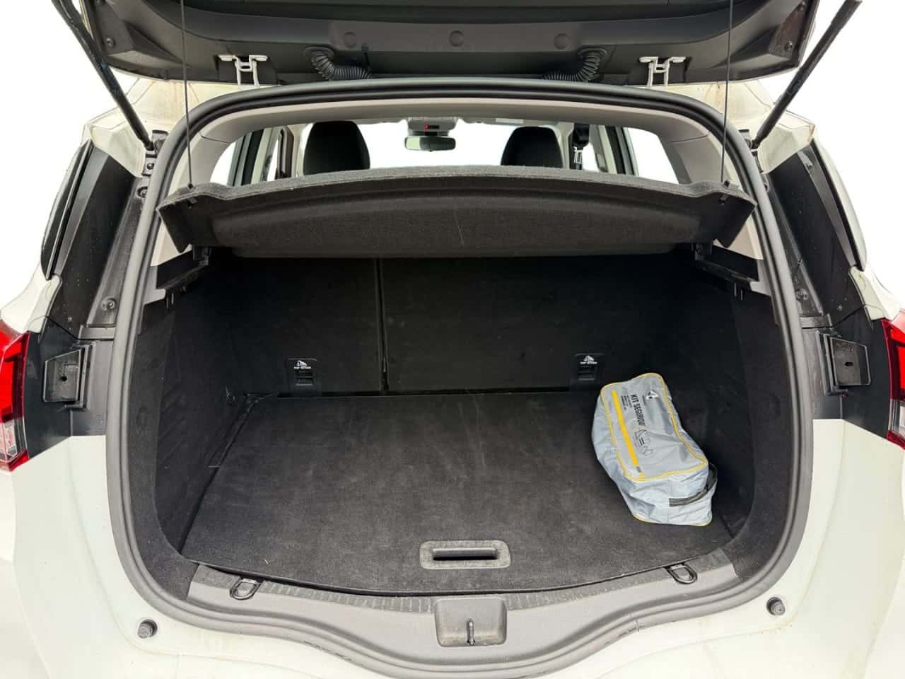 Renault Scénic Limited Blue dCi 88 kW 120 CV — foto 16 de 22