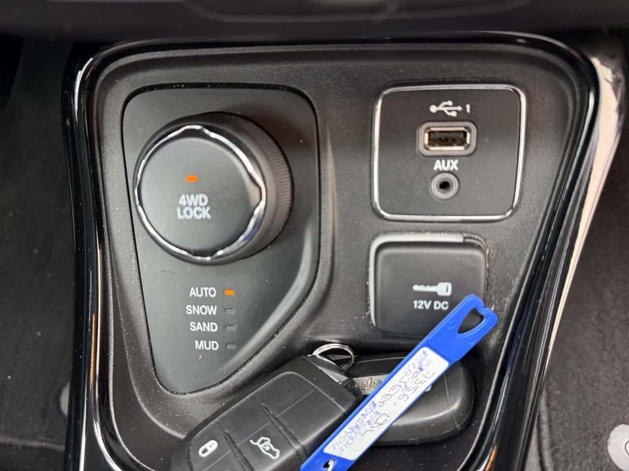 Jeep Compass 2.0 Mjet 103 kW Limited 4x4 Atx — foto 22 de 29