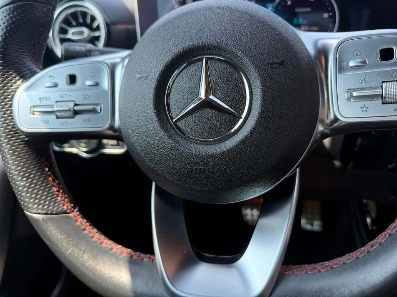 Mercedes-Benz Clase A A 180 d — foto 24 de 25