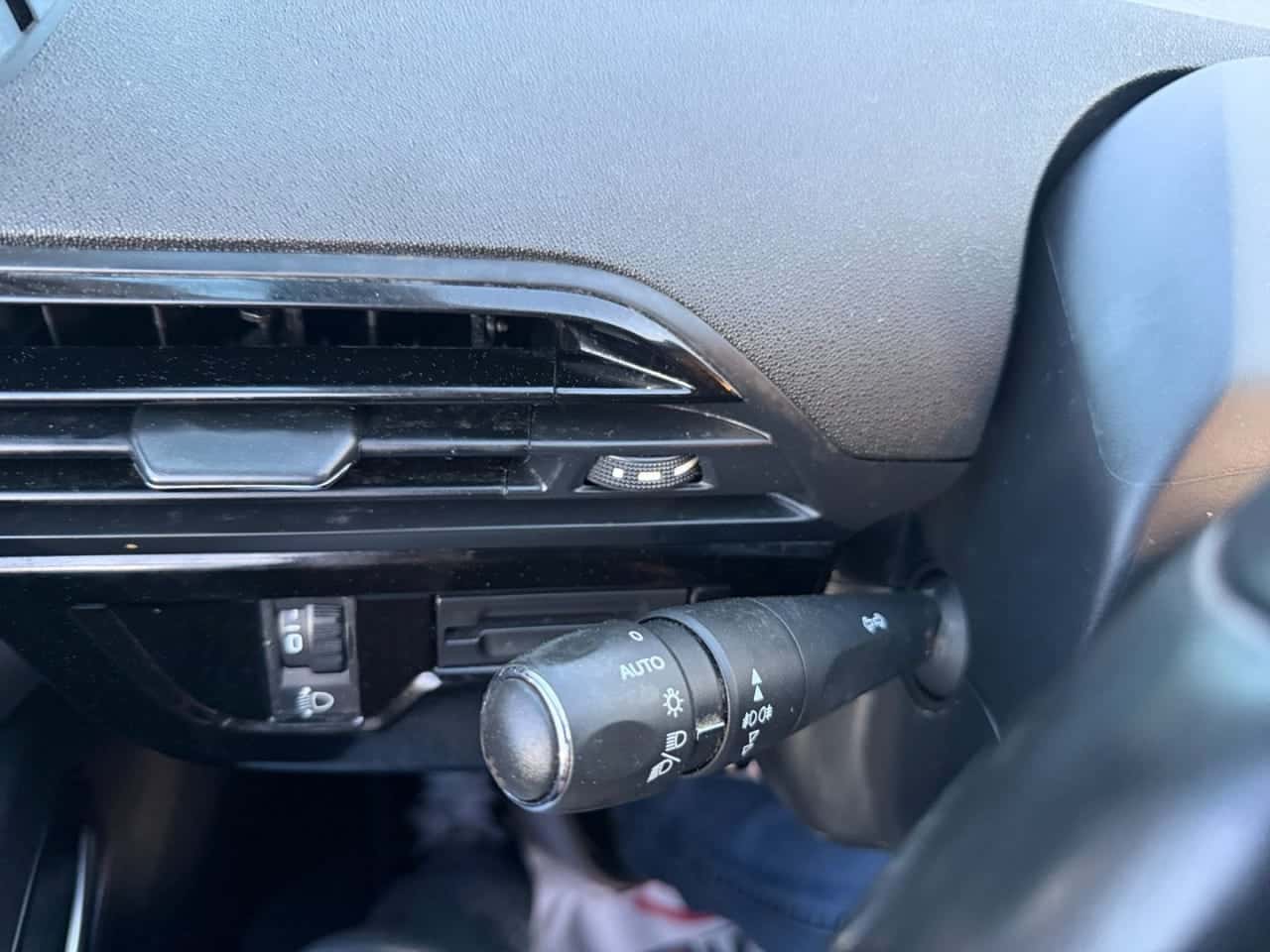 Citroën C4 Picasso BlueHDi 88 kW 120 CV Shine — foto 24 de 27
