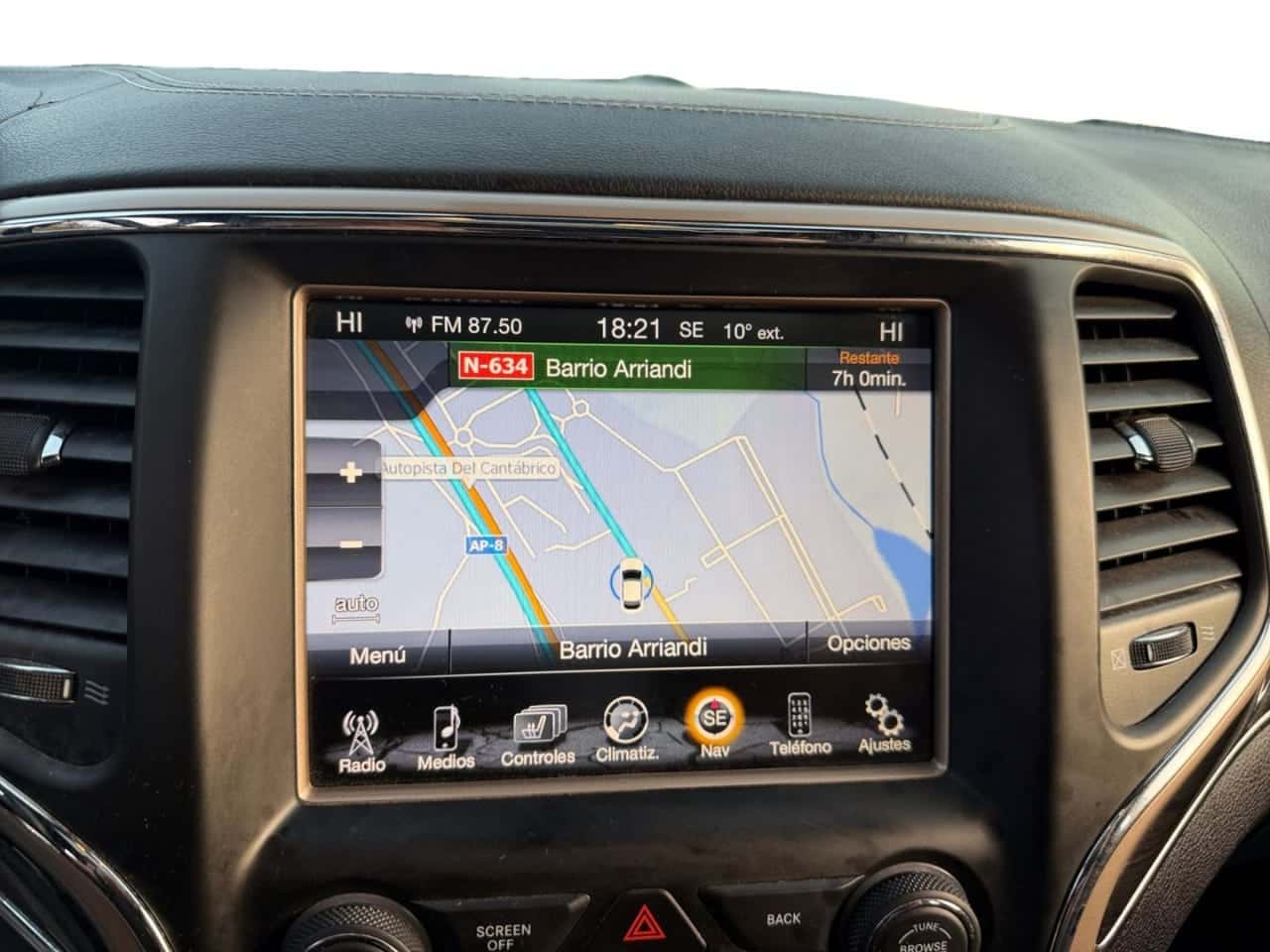 Jeep Grand Cherokee 3.0 V6 Diesel Overland 250 CV — foto 20 de 24