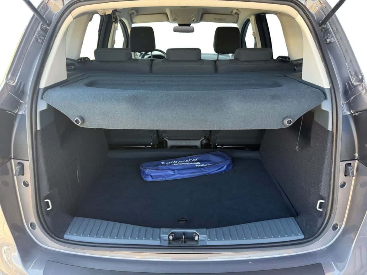 Ford C-Max 1.0 EcoBoost 125 Auto StartSt. Titanium — foto 17 de 18