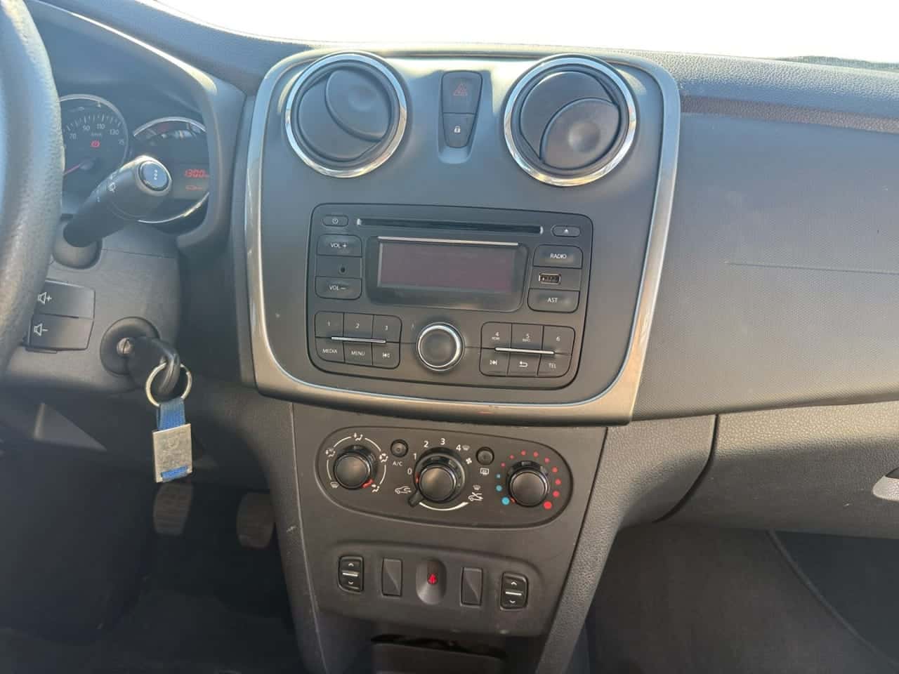 Dacia Sandero Stepway TCe 90 — foto 19 de 22