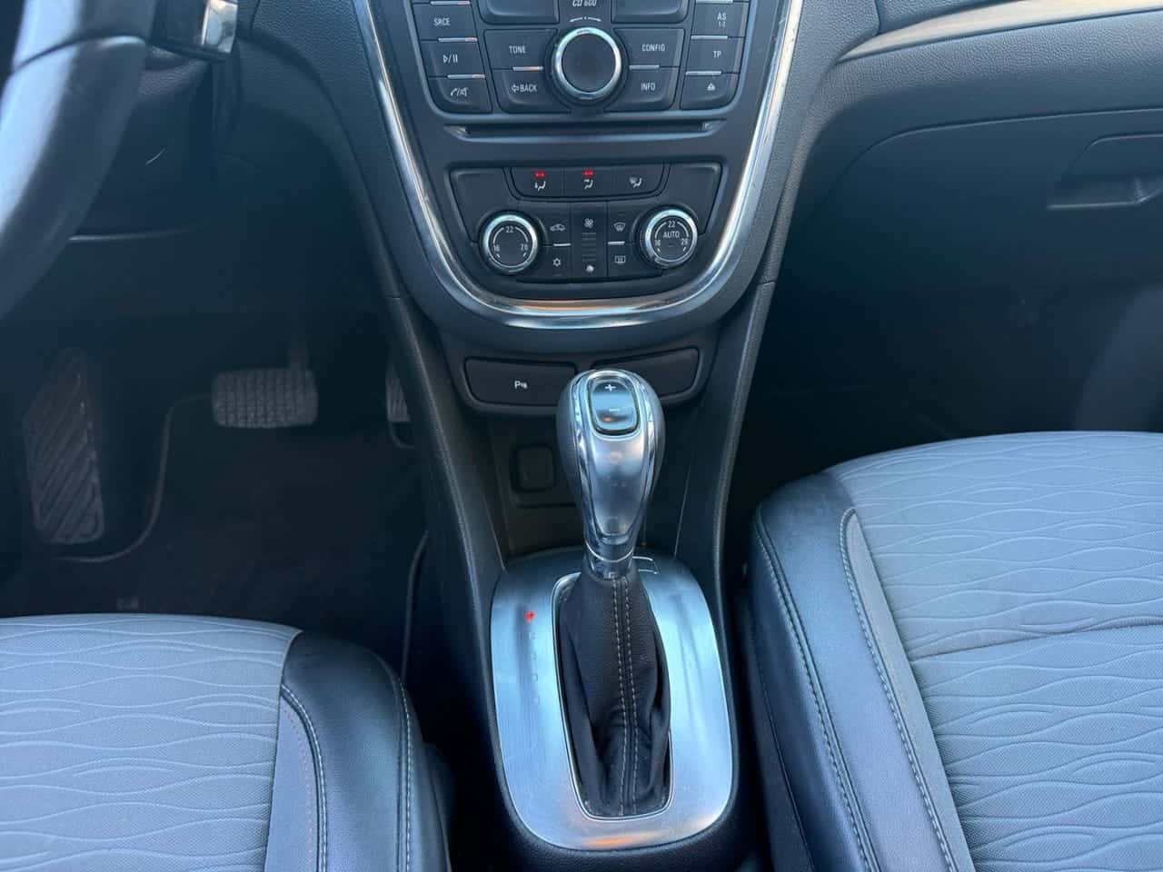 Opel Mokka 1.6 CDTi 4X2 Excellence Auto — foto 13 de 22