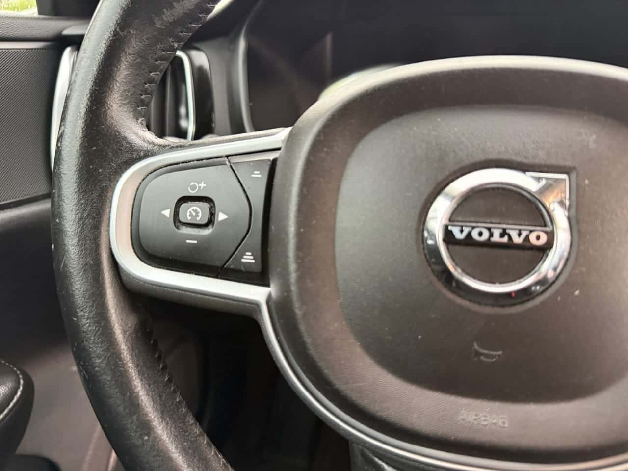 Volvo V60 2.0 D3 Summum Auto — foto 22 de 23