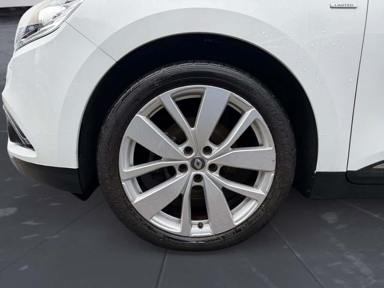 Renault Scénic Limited Blue dCi 88 kW 120 CV — foto 7 de 22
