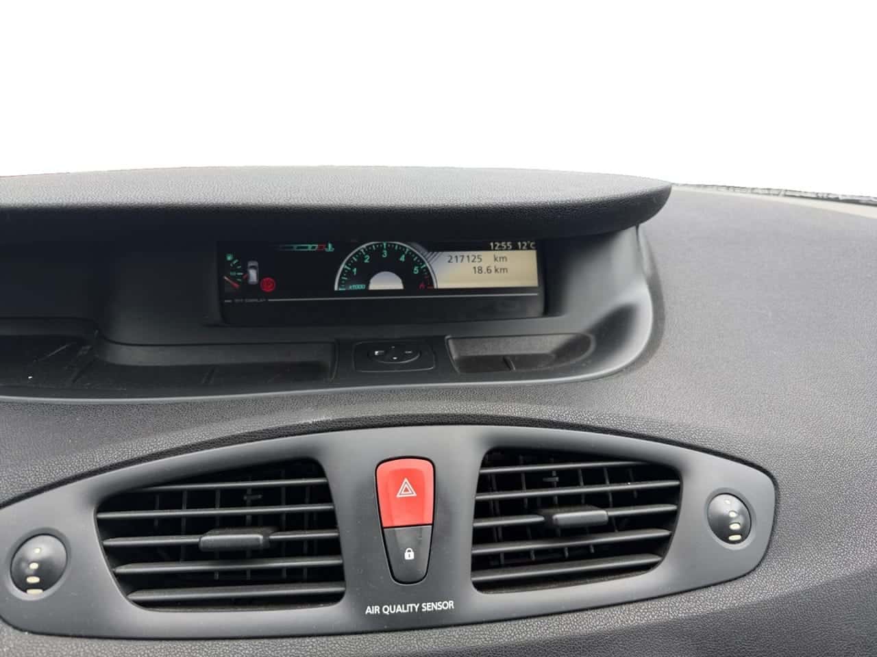Renault Scénic Dynamique dCi 110 — foto 14 de 22