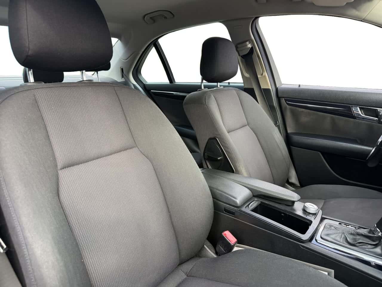 Mercedes-Benz Clase C C 200 CDI Be Blue Efficiency — foto 19 de 24