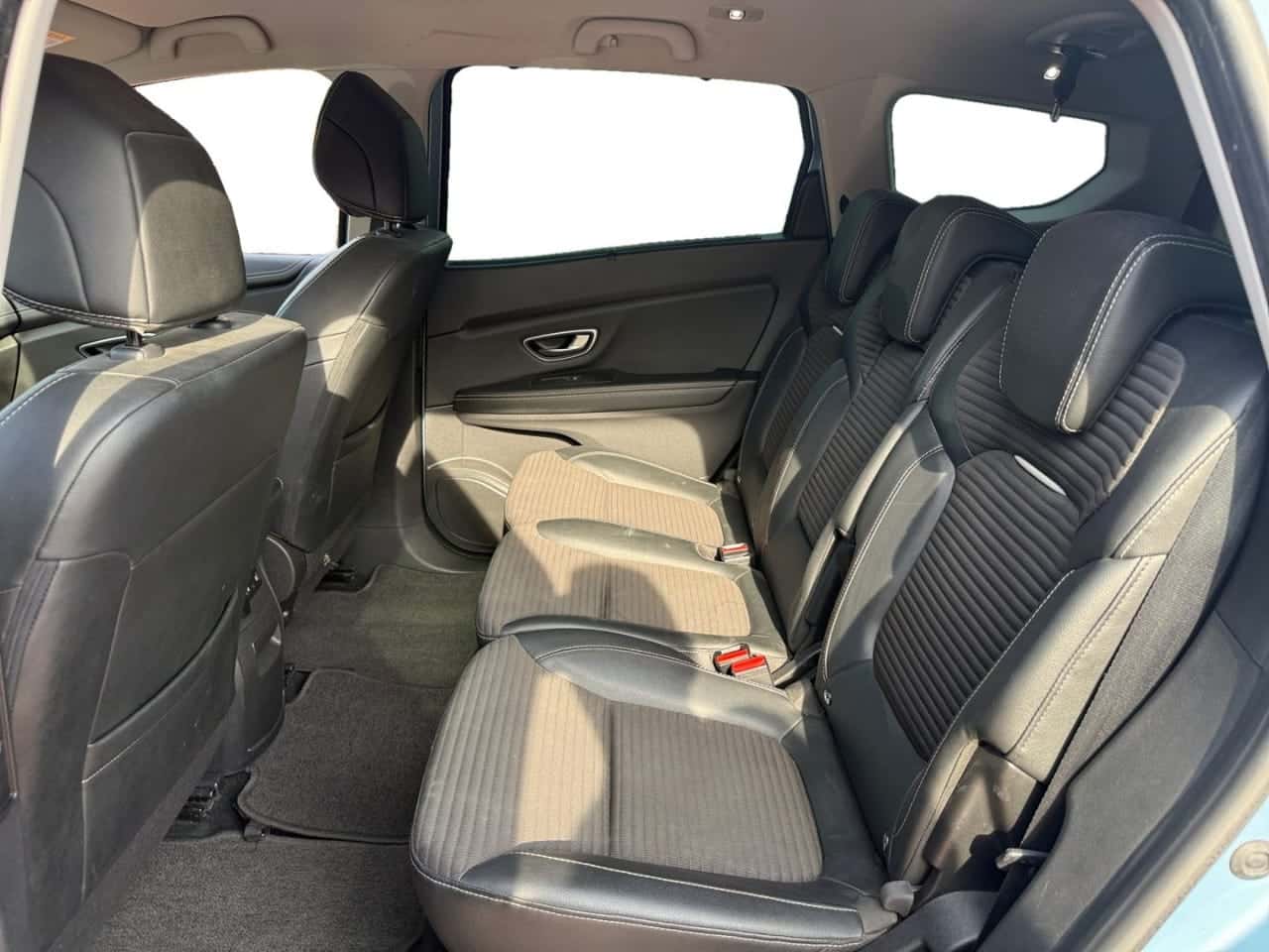 Renault Grand Scénic Zen Blue dCi 88 kW 120 CV — foto 13 de 21