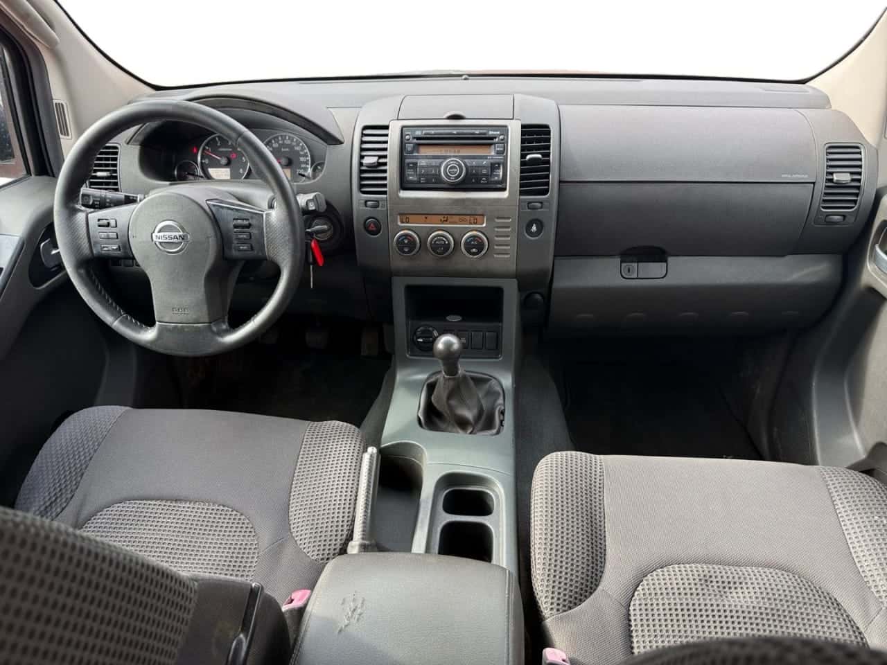 Nissan Pathfinder 2.5 dCi 171 CV SE 7 plazas — foto 14 de 23