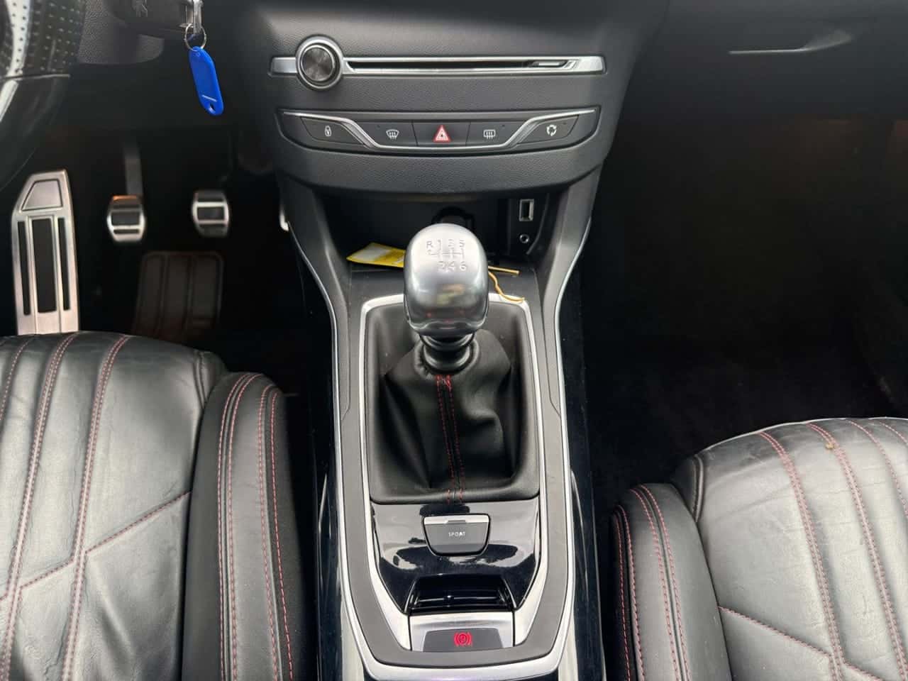 Peugeot 308 SW GT Line 2.0 BlueHDi 110 kW 150 CV — foto 15 de 24