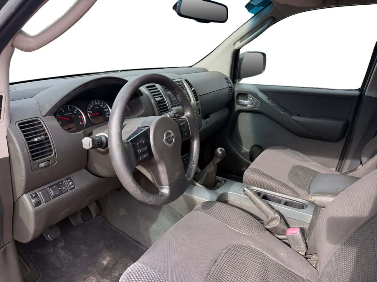 Nissan Pathfinder 2.5 dCi 171 CV SE 7 plazas — foto 10 de 23