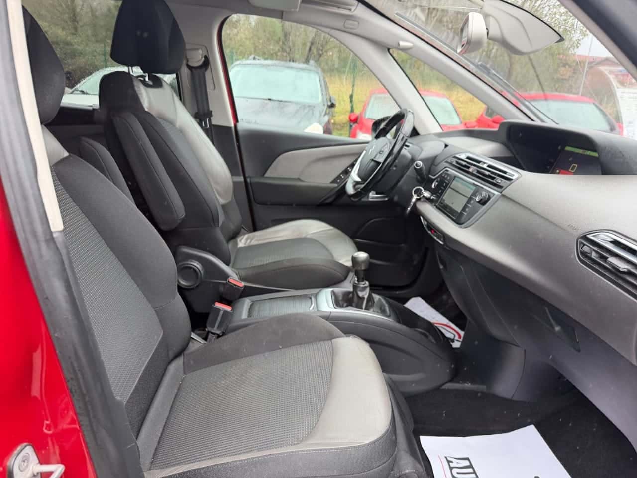 Citroën C4 Picasso BlueHDi 110 kW 150 CV Shine — foto 23 de 24