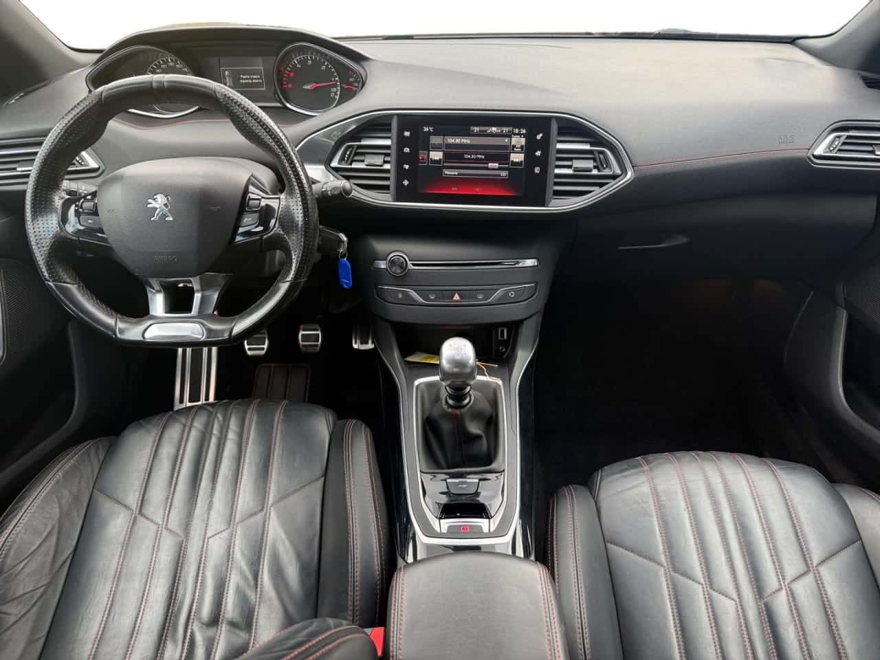 Peugeot 308 SW GT Line 2.0 BlueHDi 110 kW 150 CV — foto 12 de 24