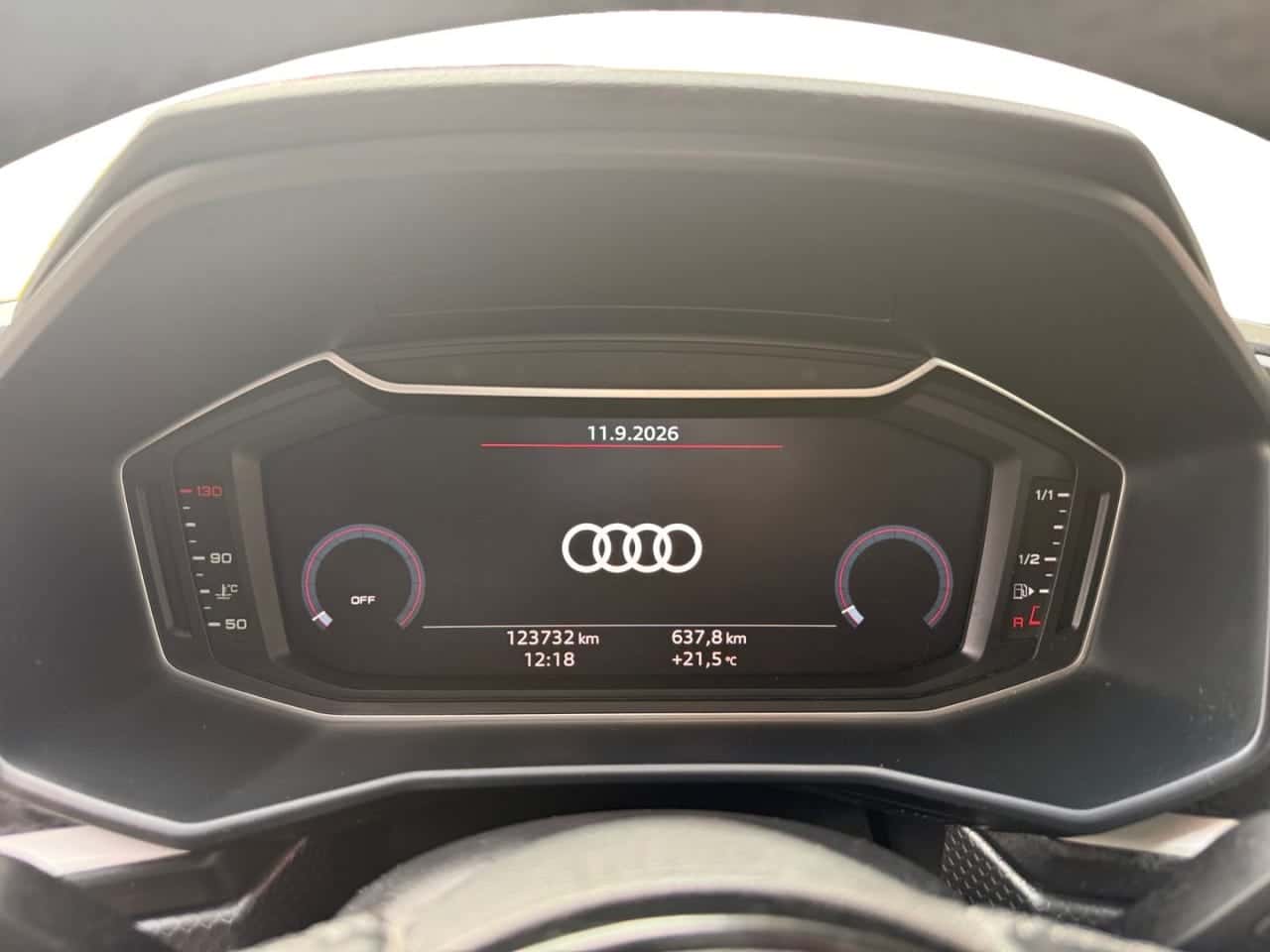 Audi A1 Sportback Adrenalin 30 TFSI 81 kW 110 CV — foto 14 de 23
