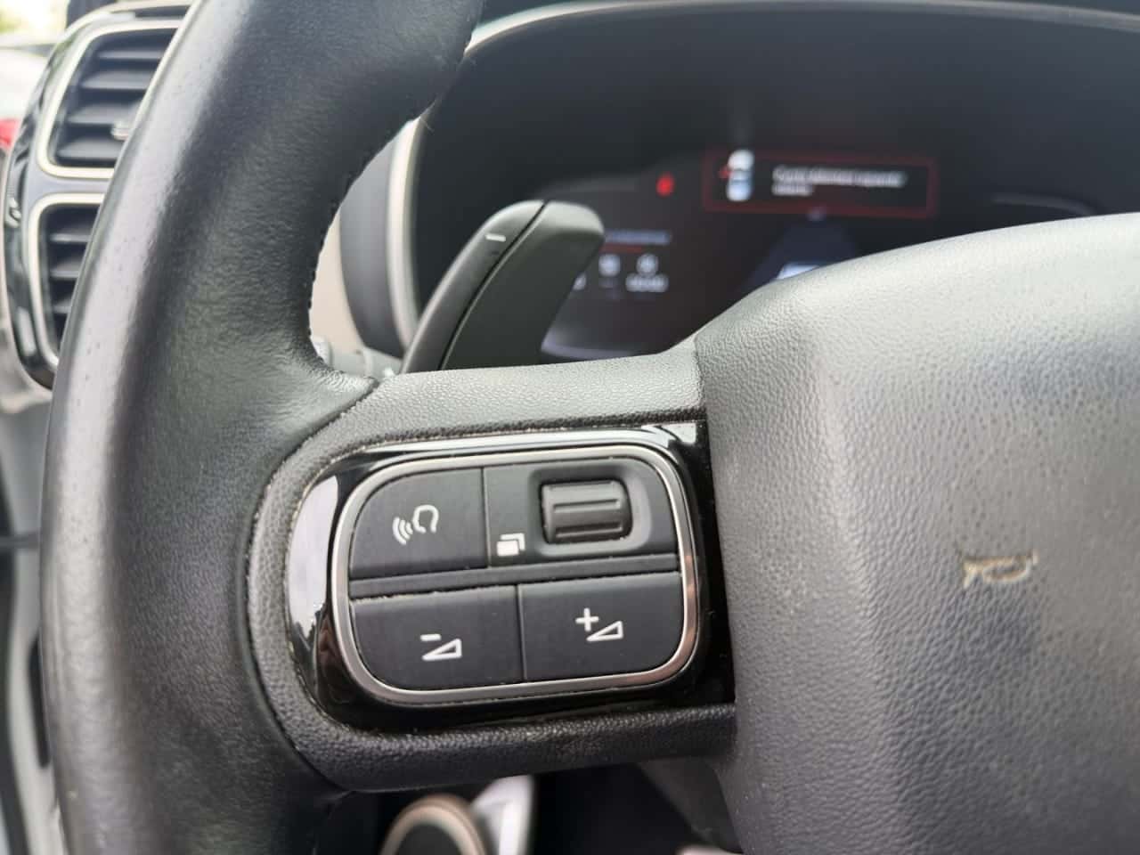 Citroën C5 Aircross BlueHDi 132 kW 180 CV SS EAT8 Shine — foto 27 de 28
