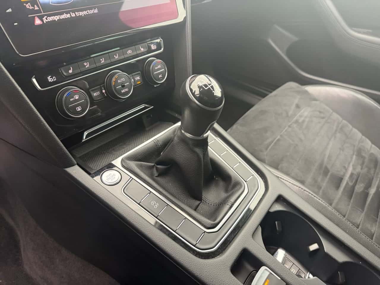 Volkswagen Passat Advance 1.5 TSI 110 kW 150 CV Variant — foto 8 de 21