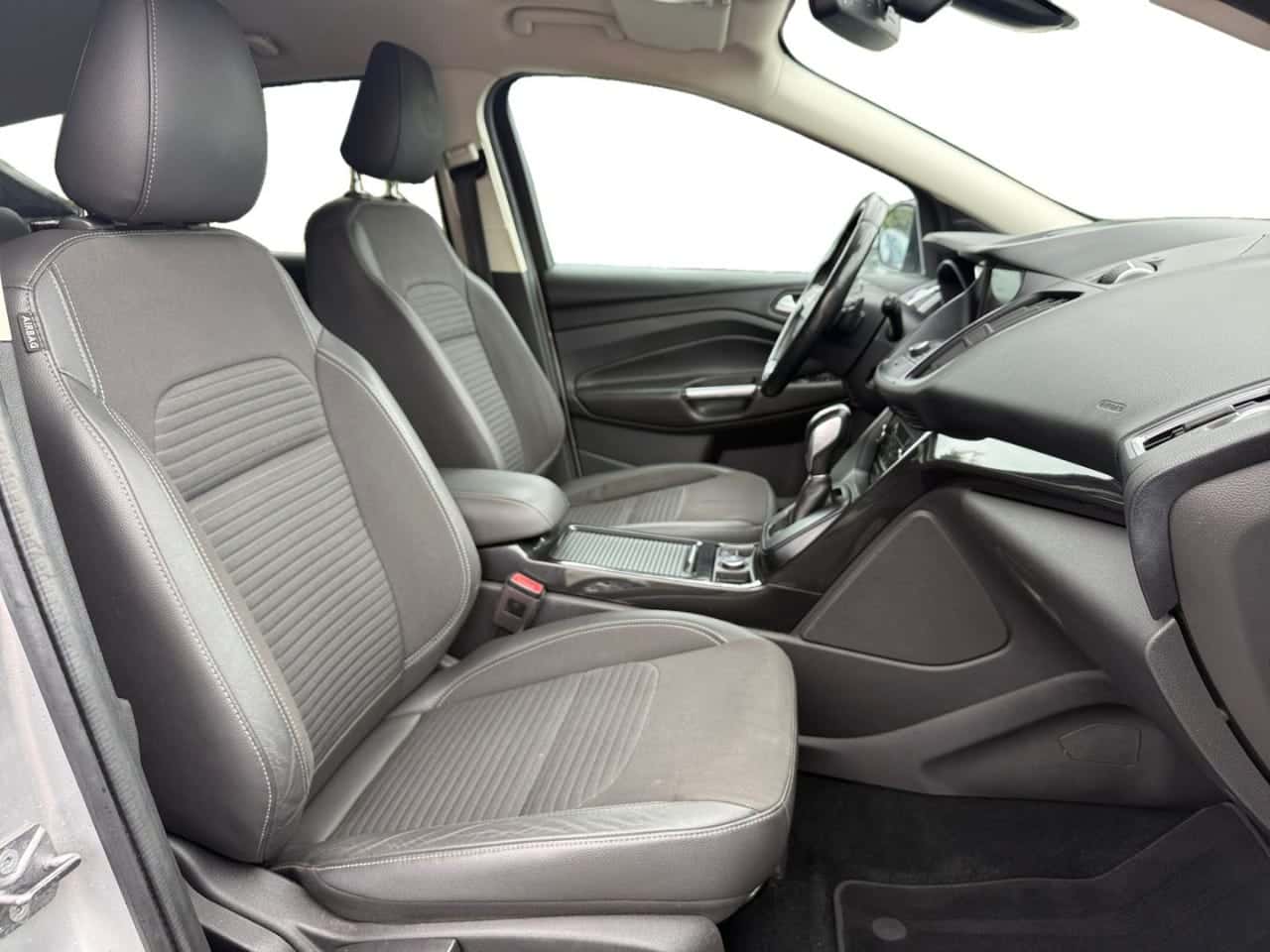 Ford Kuga 2.0 TDCi 110 kW 4x4 ASS Titanium Powers. — foto 17 de 25
