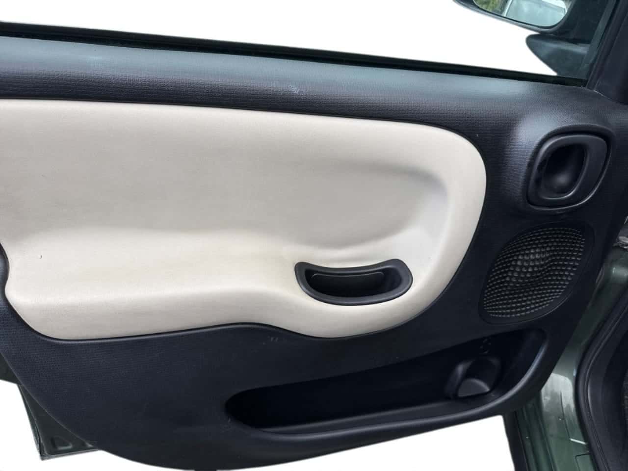 Fiat Panda 1.3 Climbing 75 CV Diesel 4x4 — foto 11 de 22